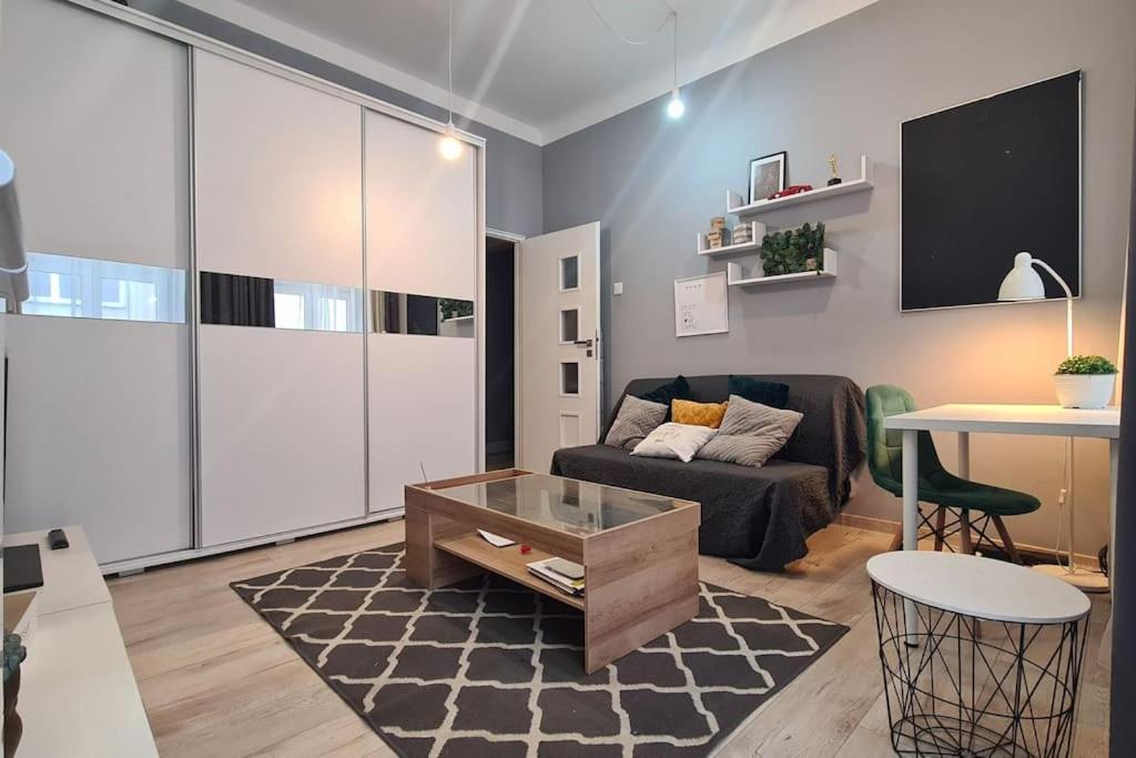 Apartament Kruka - Srodmiescie 1 Lägenhet Lublin Exteriör bild